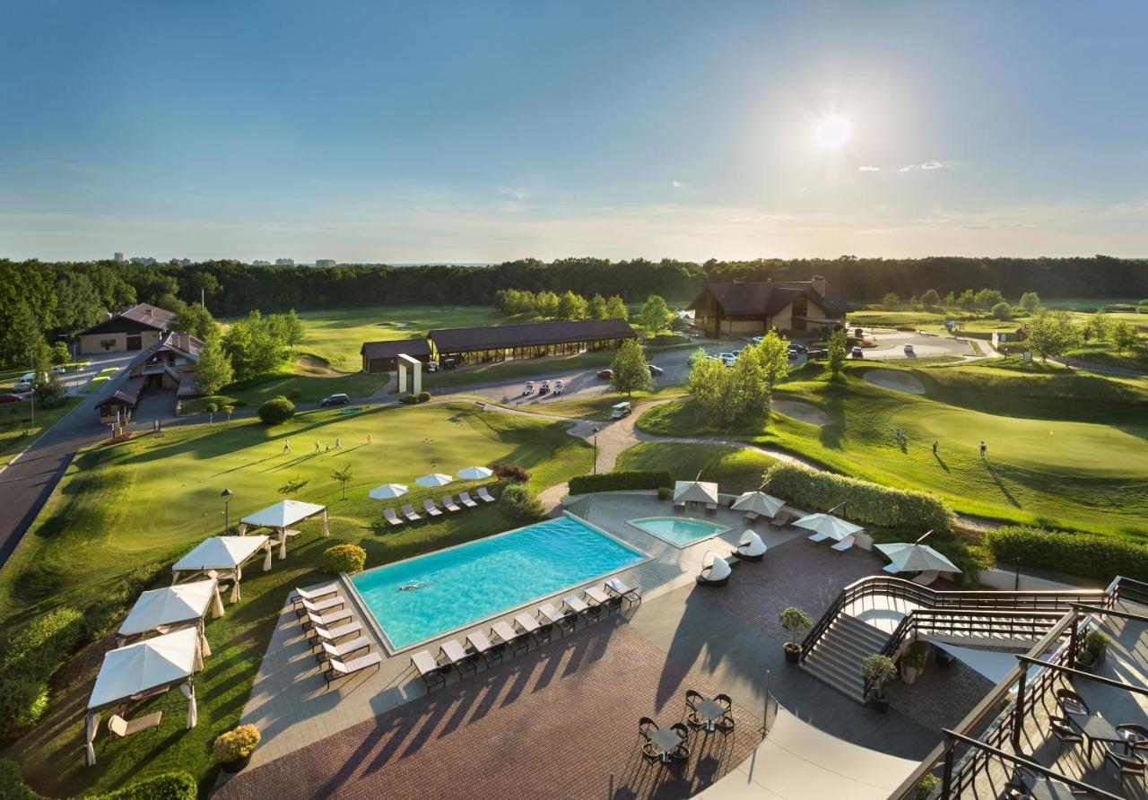 חארקיב Superior Golf And Spa Resort מראה חיצוני תמונה