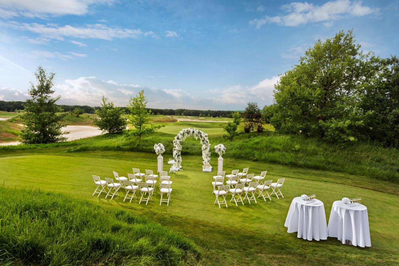 חארקיב Superior Golf And Spa Resort מראה חיצוני תמונה